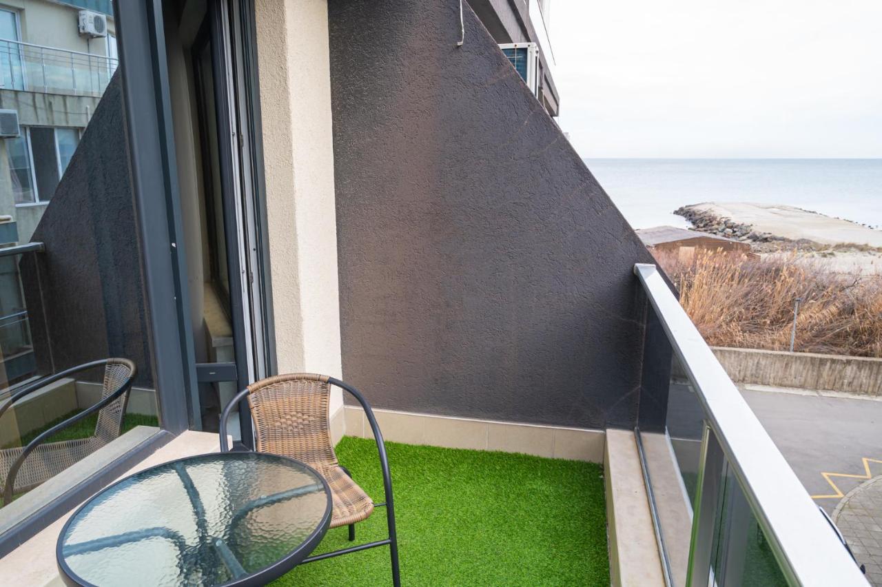 Sea View Apartment With Free Parking Поморие Экстерьер фото