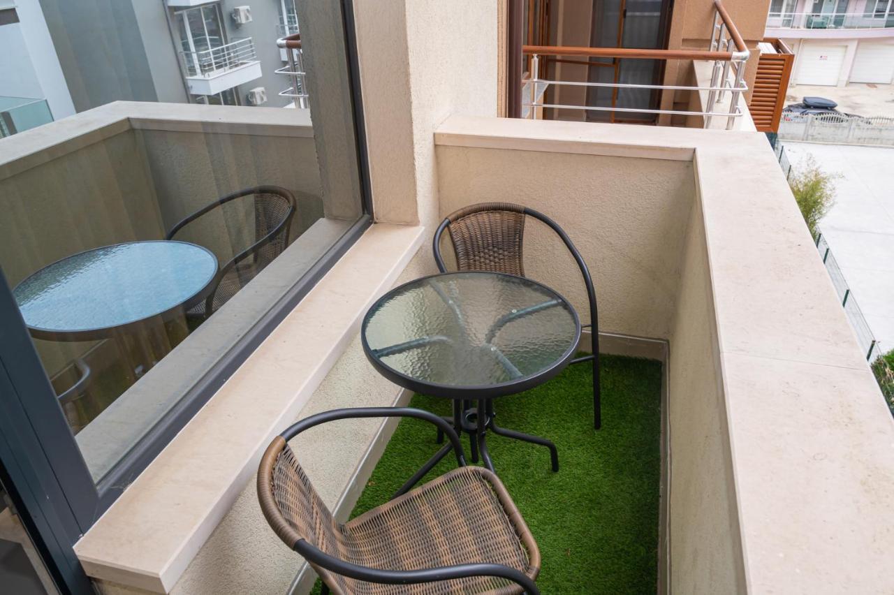 Sea View Apartment With Free Parking Поморие Экстерьер фото