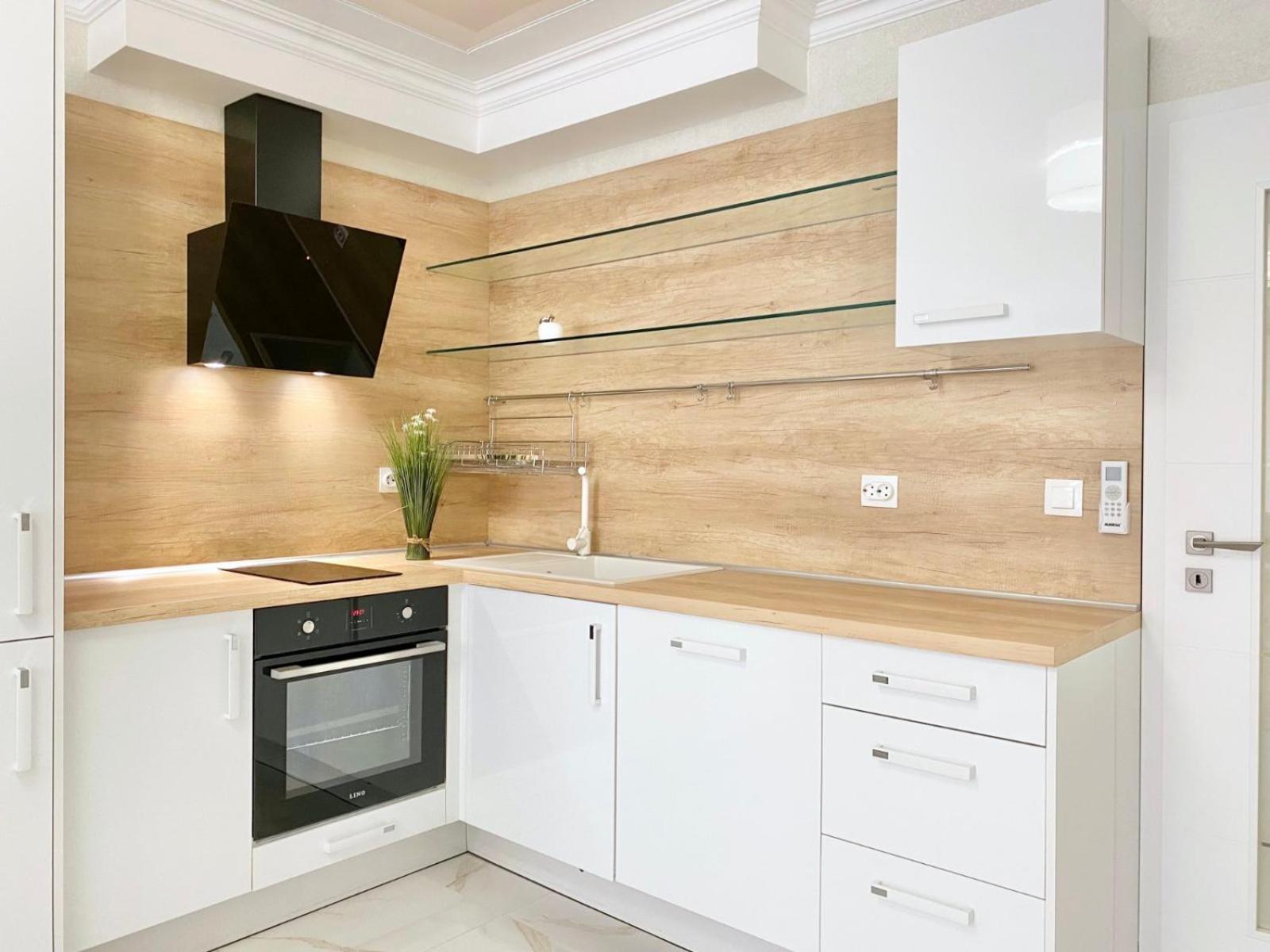 Sea View Apartment With Free Parking Поморие Экстерьер фото